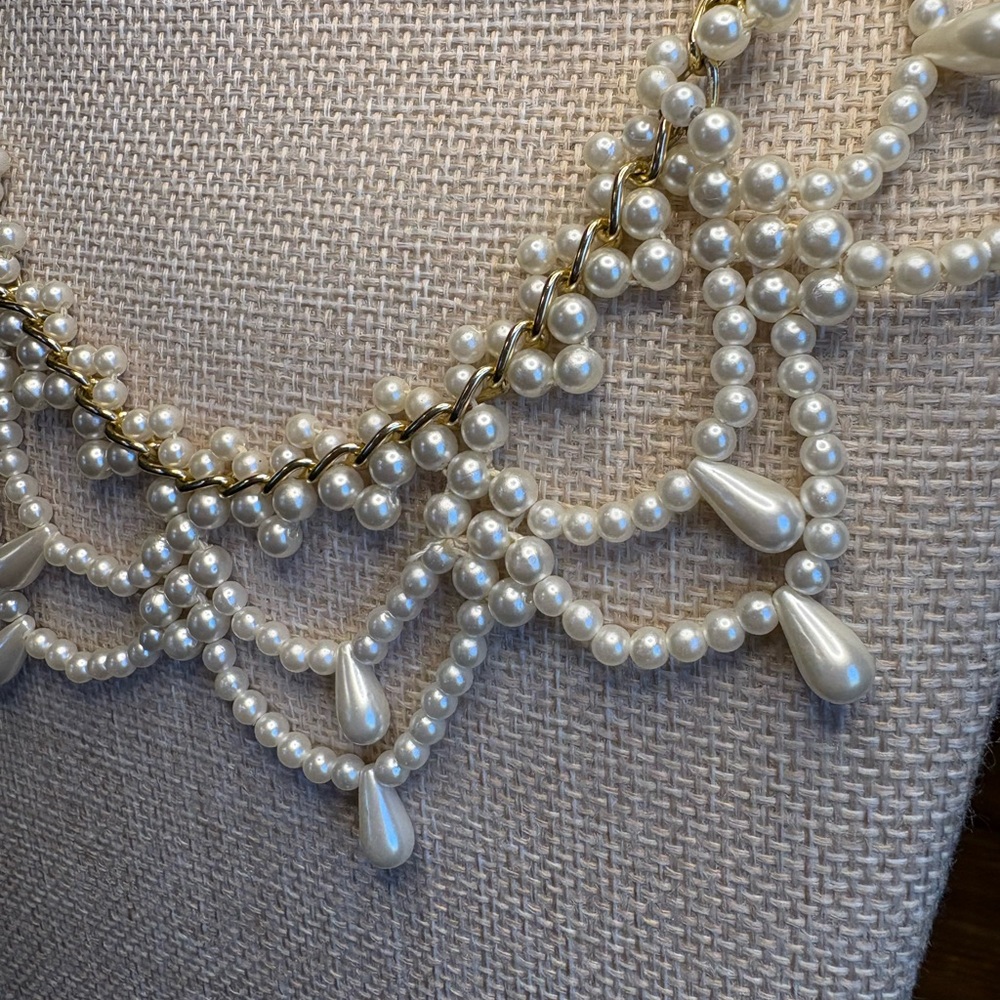 Japan Vintage Cascading Faux Pearl 18’ collar necklace - Picture 2 of 3